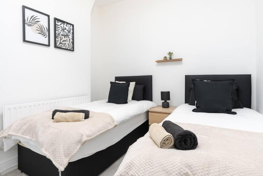 Liverpool 3 Bed House Extérieur photo